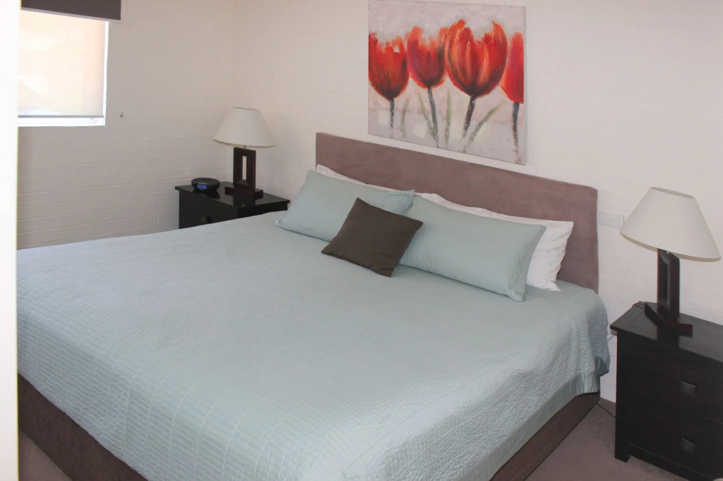 Mollymook Cove Apartments