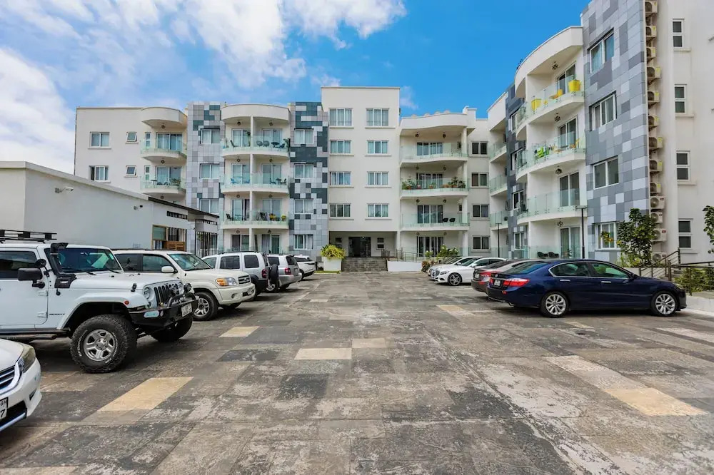 Accra Fine Suites-Henrietta's Residences