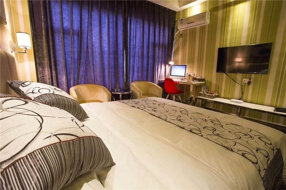 Fucheng 8 Hotel