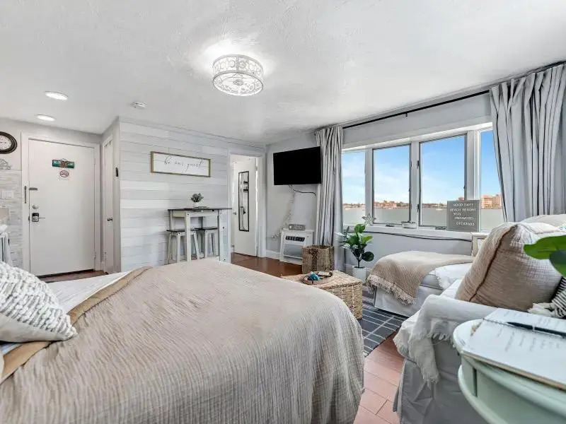 The Seashell Suites