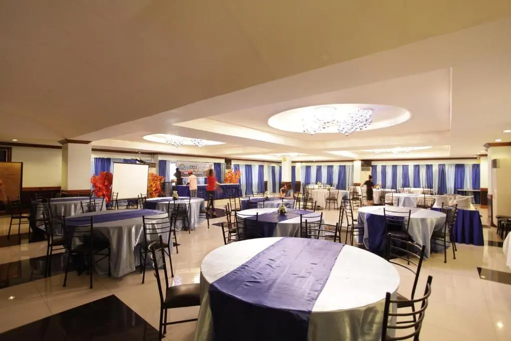 Holiday Plaza Hotel Tuguegarao City