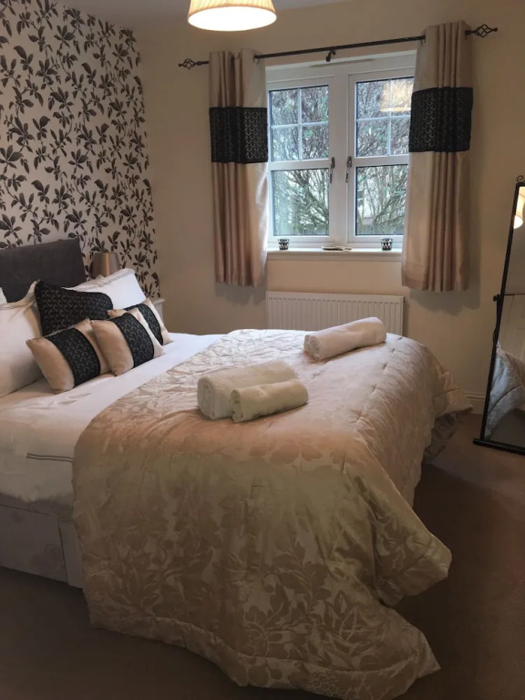 Woodgrove Apartment