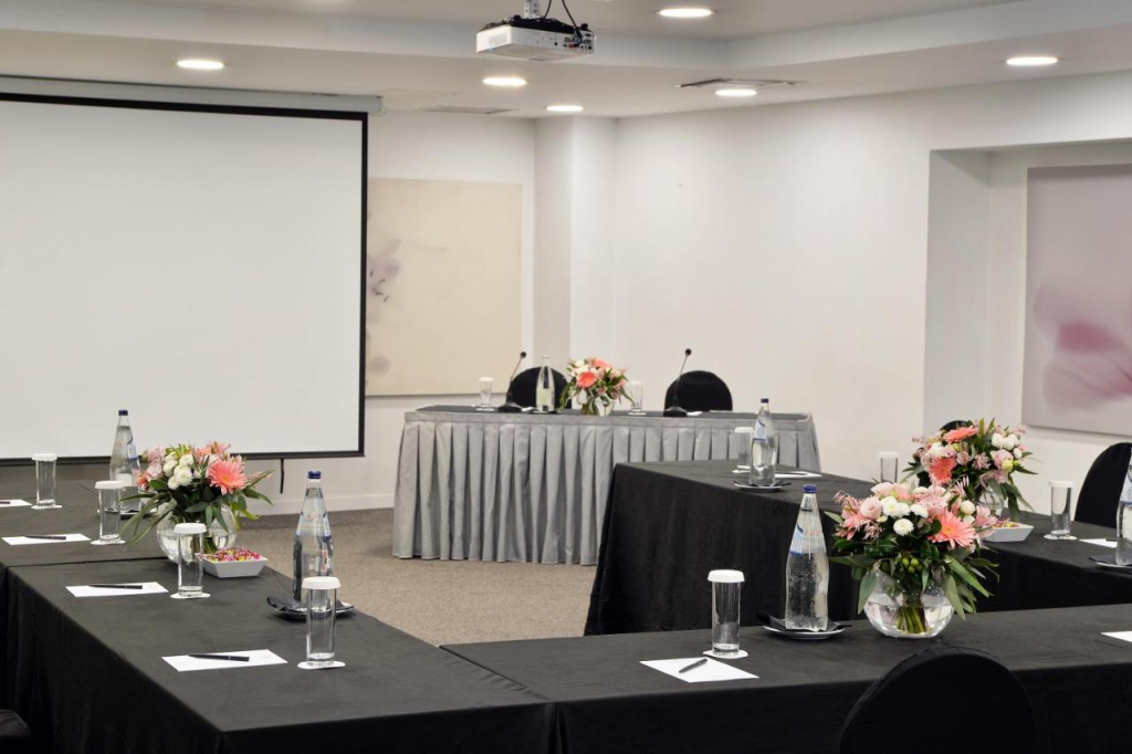 Athenaeum Grand Hotel
