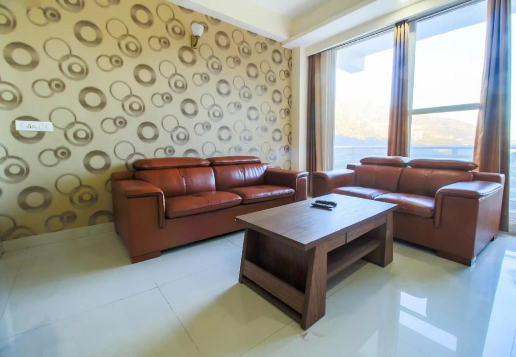 Pine Residency By OYO Rooms