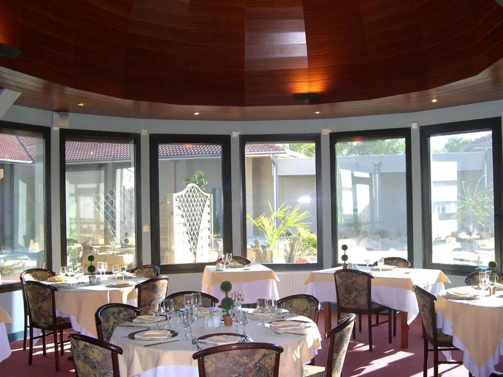 The Originals City, Le Patio Hôtel, Cholet Nord