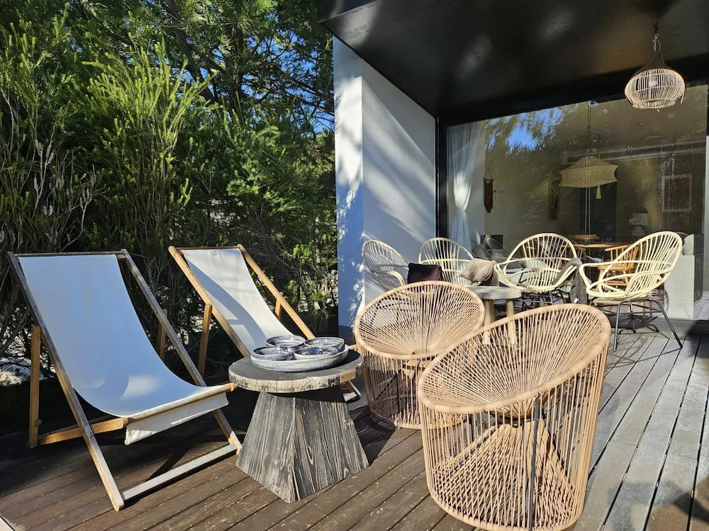 Tr ia Beach House With Pool