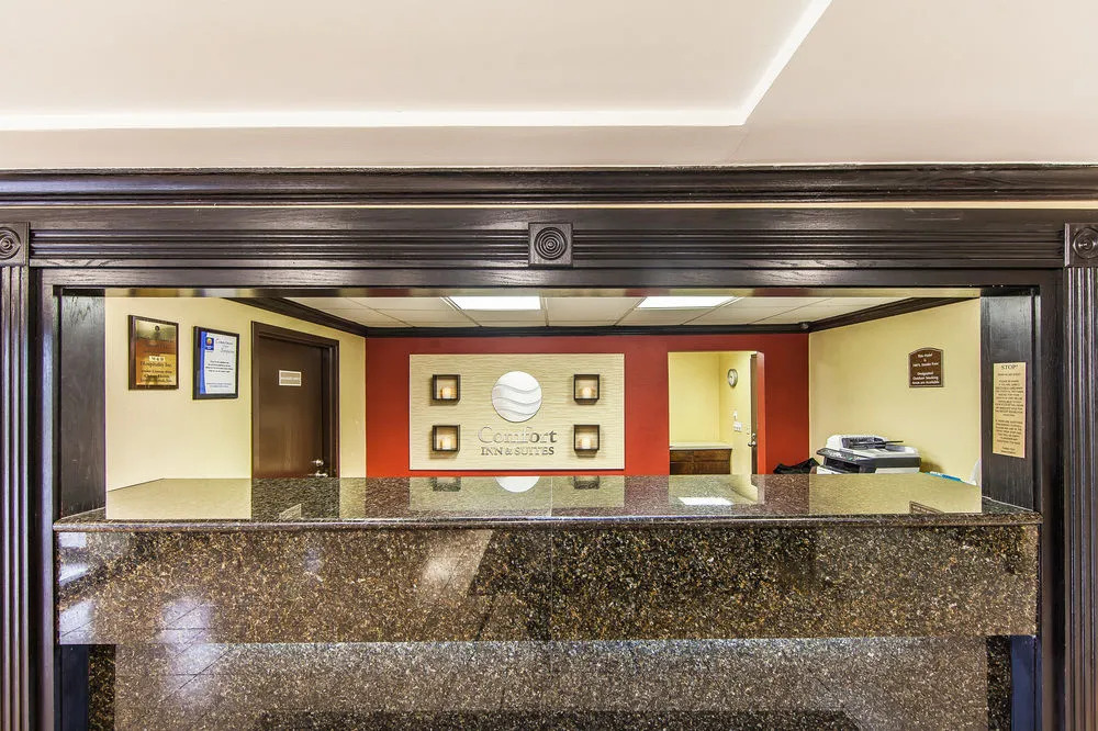 Comfort Inn & Suites Cleveland