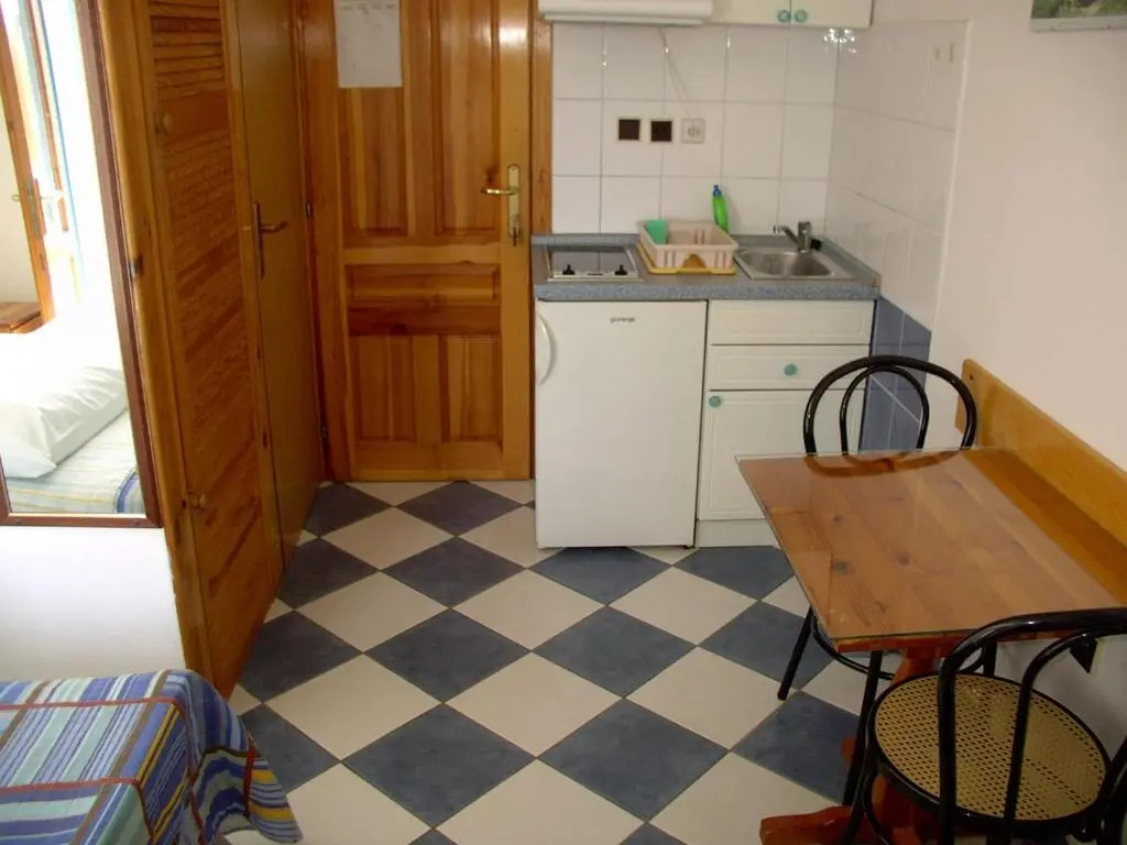 Apartments Jadranka - 200m from sea