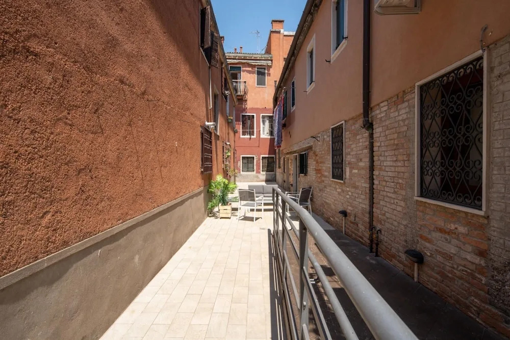 Herion Palace Apt 3 by Wonderful Italy