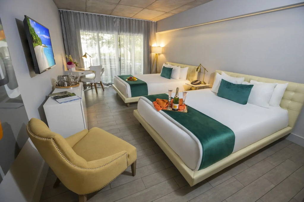 Riviera Suites