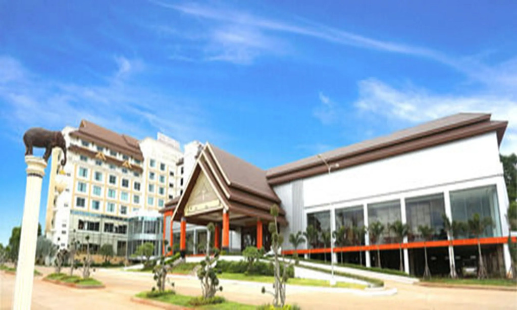Arawan Riverside Hotel