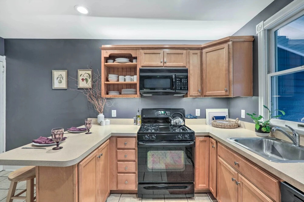 Charming Lambertville Retreat - 1 Mi to River!