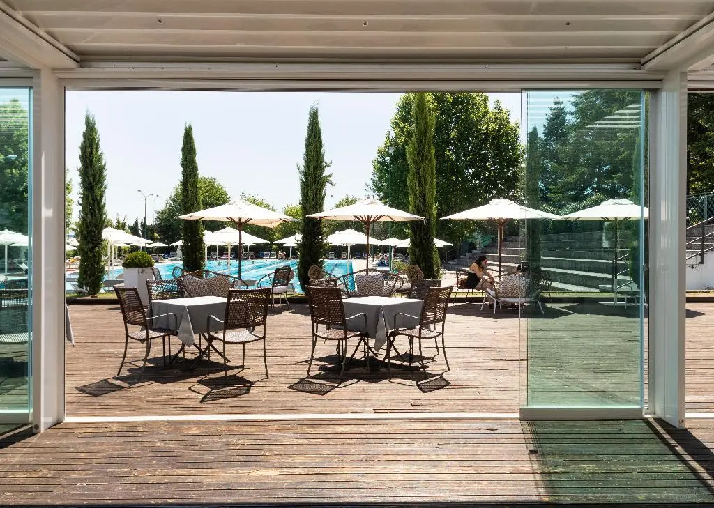 Living Place Hotel