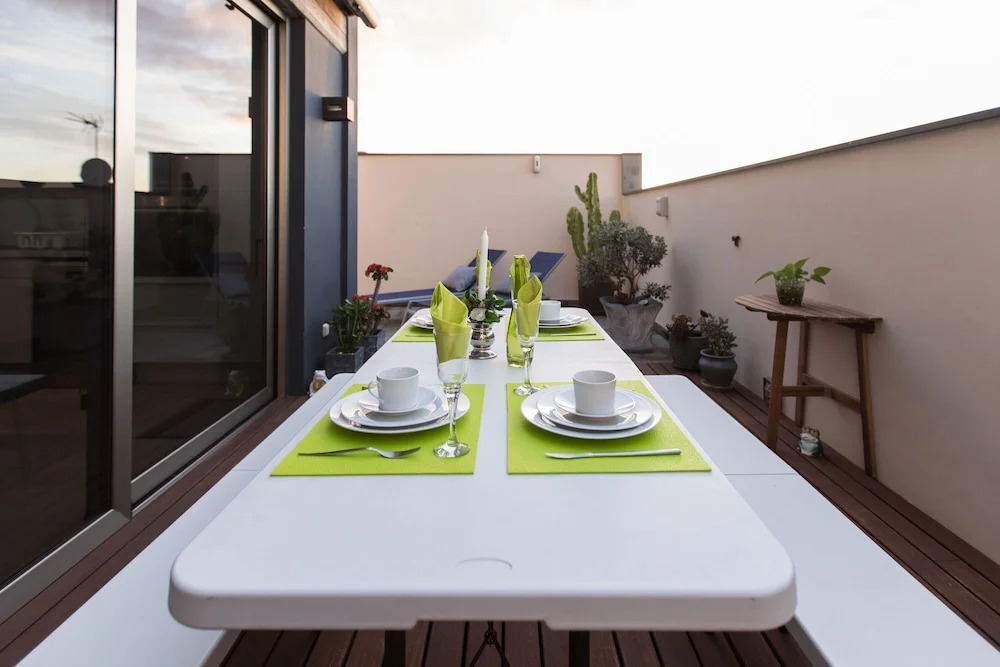 Vertical Villa: luxury, sea views & private SPA