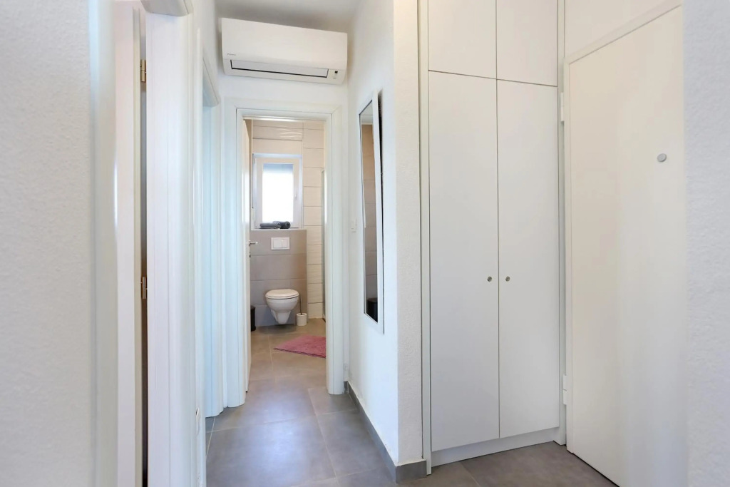 Family friendly apartments with a swimming pool Mavarstica, Ciovo - 18642