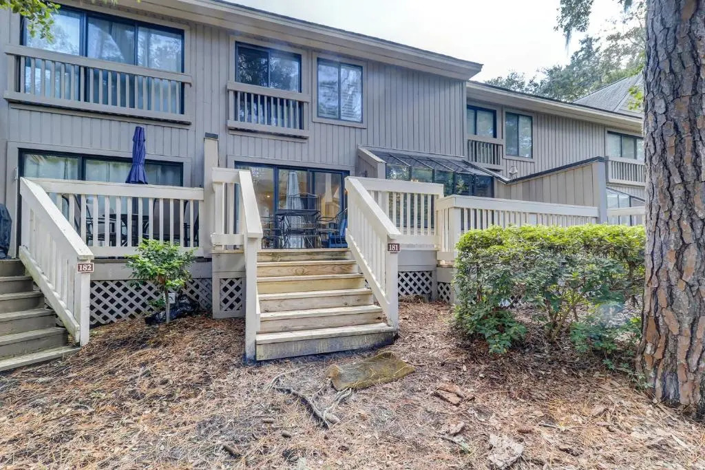 181 Beachwalk 3 BR Condo Shipyard