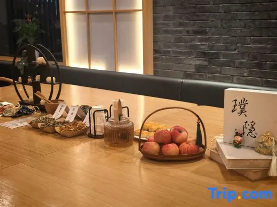 Jianguo Puyin Hotel (Xi'an Big Wild Goose Pagoda Datang Everbright City Branch)