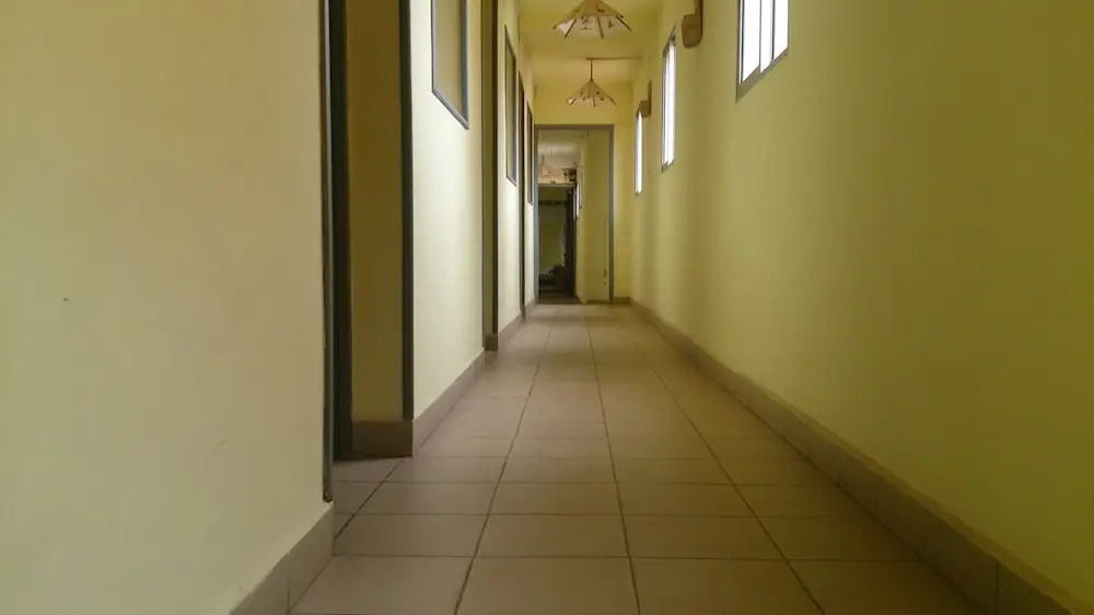 Hôtel - Appartement meublé " LES FLOTS BLEU "