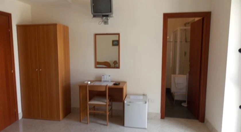 Отель Albergo Roma