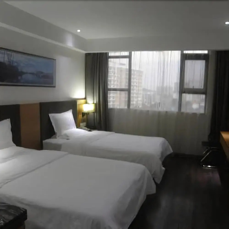 Yeste Hotel