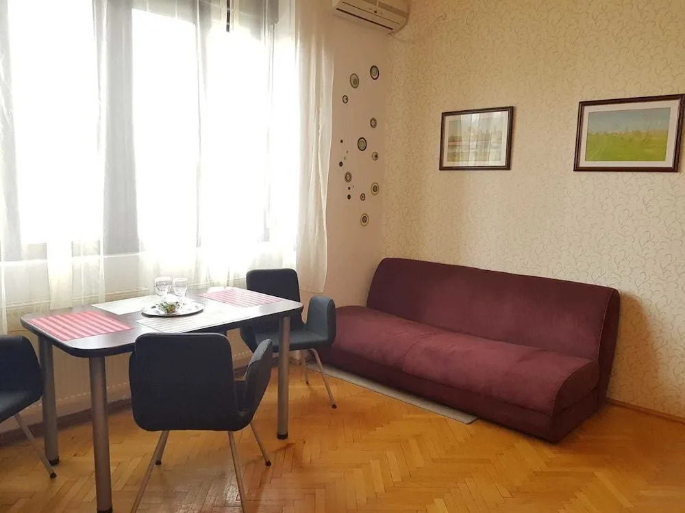 Nice & Cozy Apartments