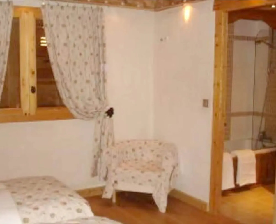 Chalet with 3 Bedrooms in Les Allues, with Wonderful Mountain View, Balcony And Wifi - 500 M From the Slopes