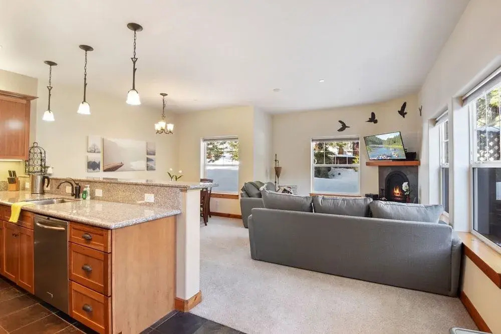 Sunny Woods Acres Near Golf & Adventure Park