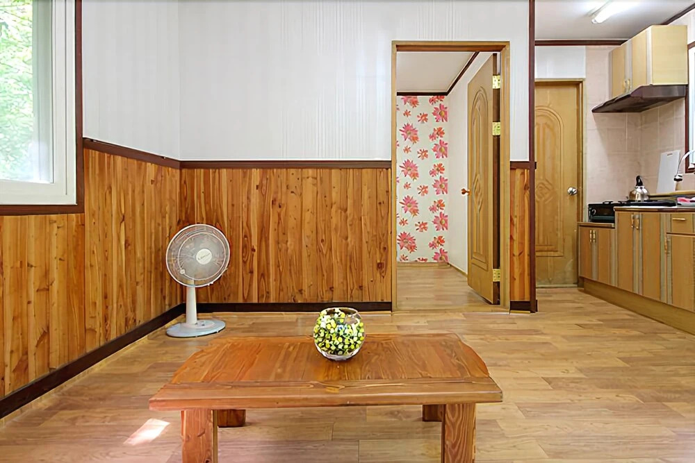 Yangyang Forest Home Pension