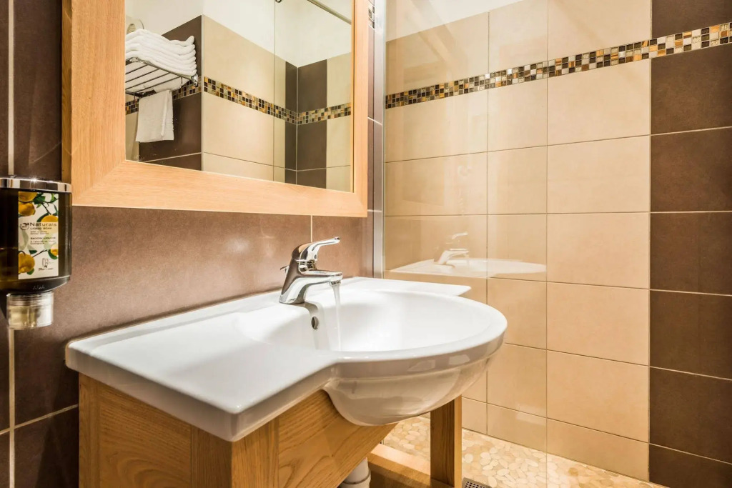 Hotel Shegara