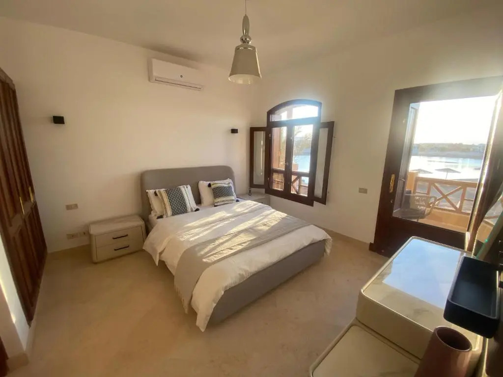 Sabina 2br Penthouse