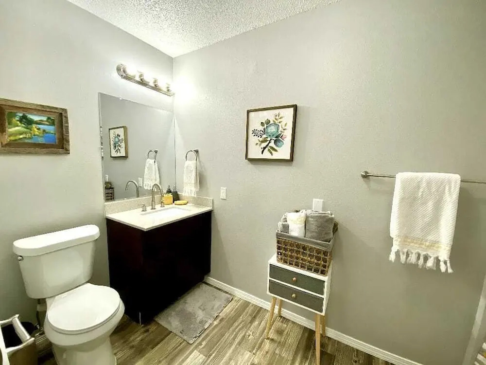 1 Bed Apartment next to SW Integris near Downtown
