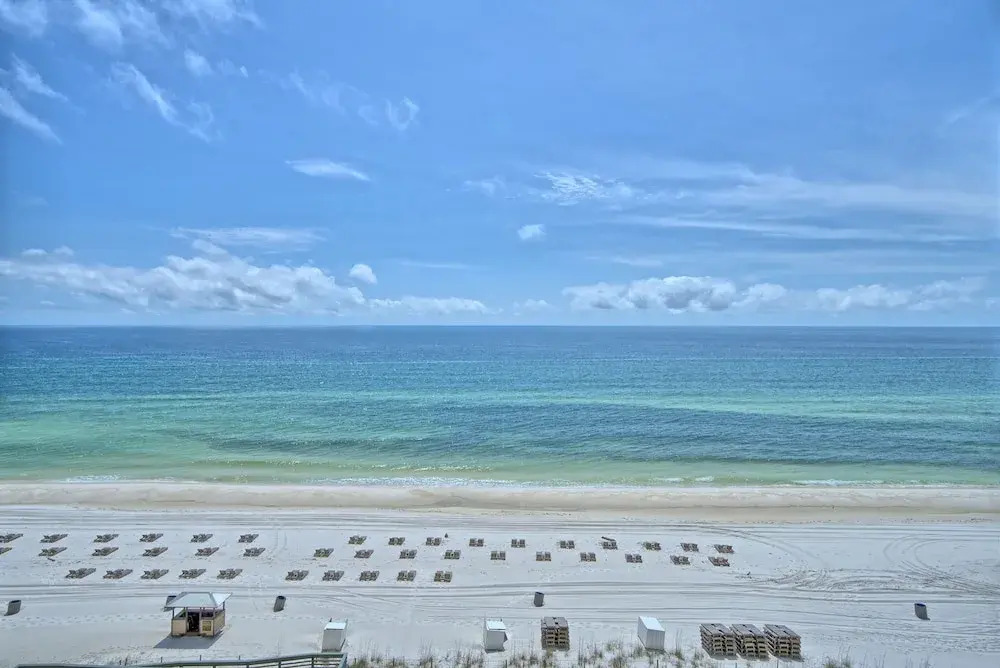Amazing Tropical Condo with Complimentary Beach Chairs and Umbrellas - Unit 0706 by RedAwning
