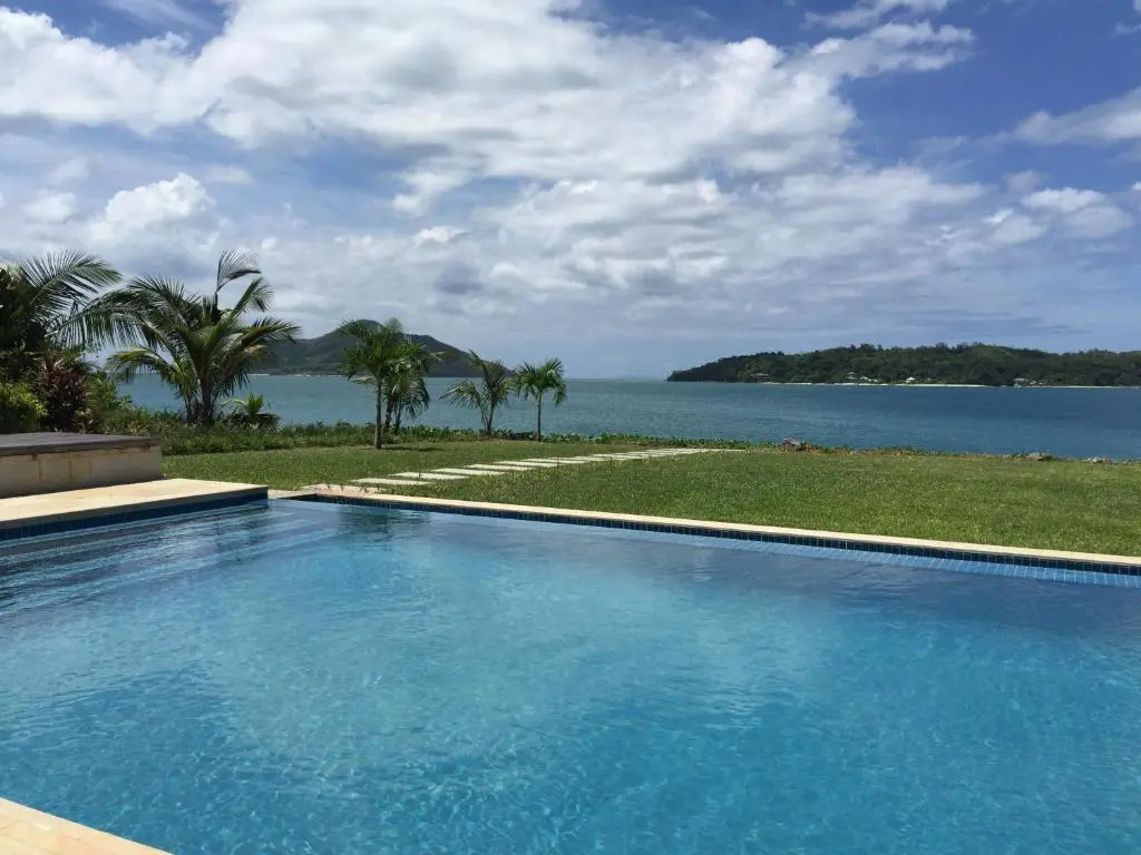 PRIVATE SEA VIEW VILLA Eden Island