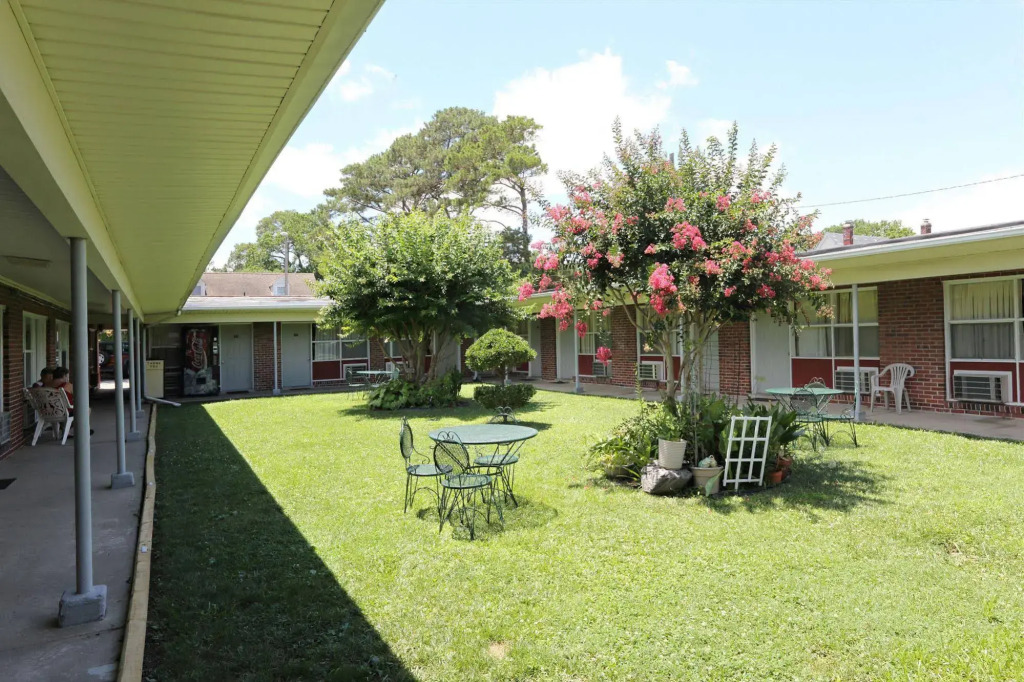 Bay Inn Hotel