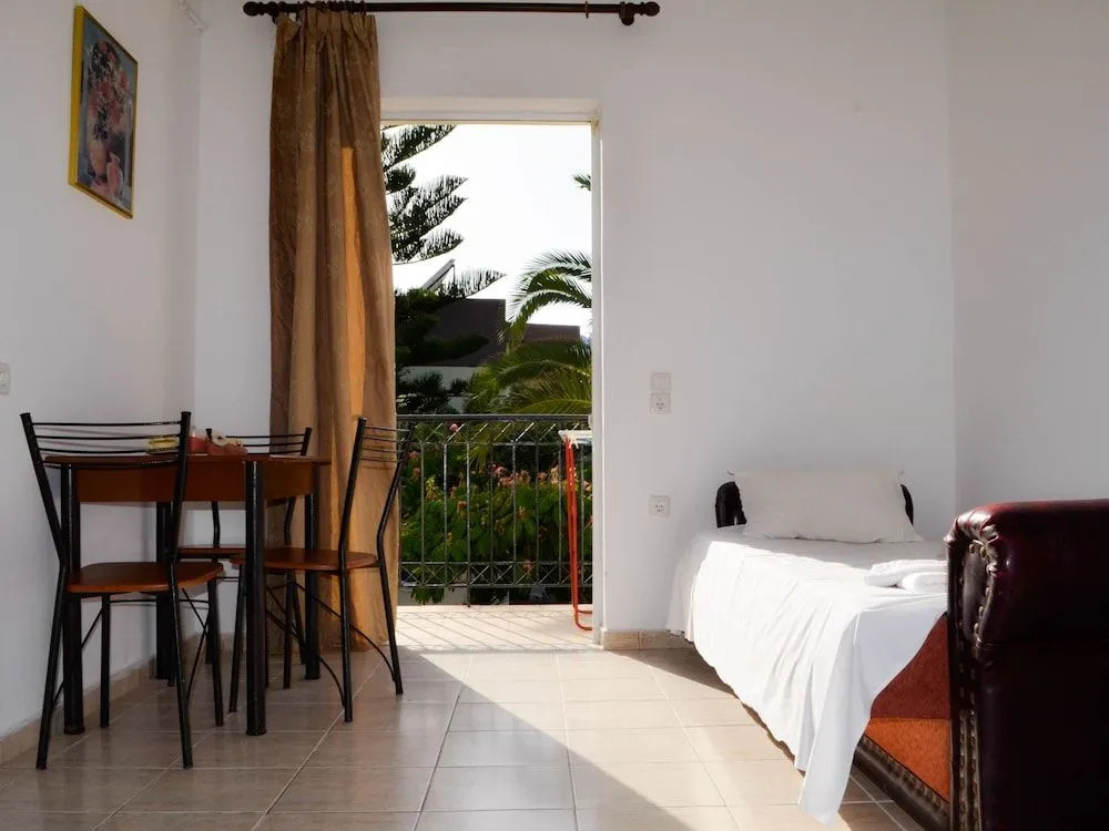 Del Mare Suites "by Checkin"