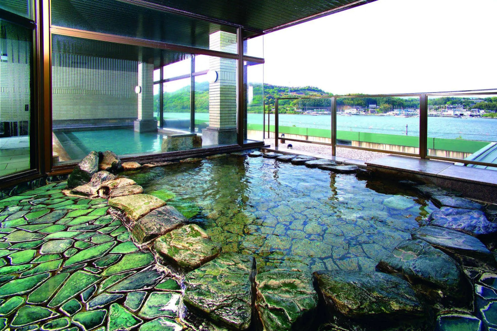 Wan Wan Paradise Hamanako