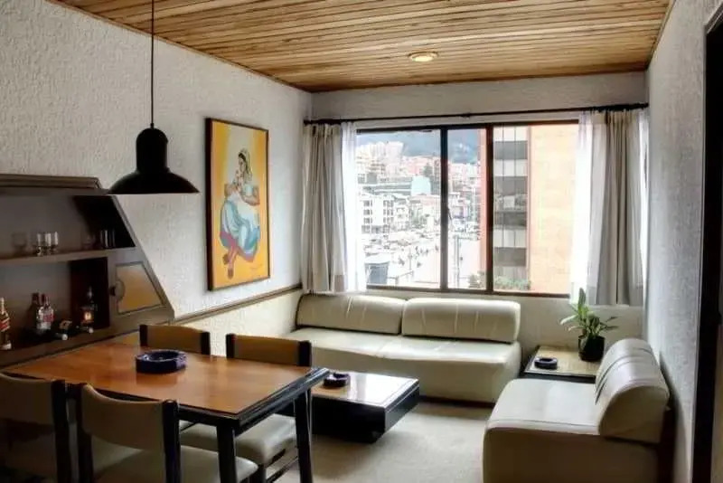Suites Real 85