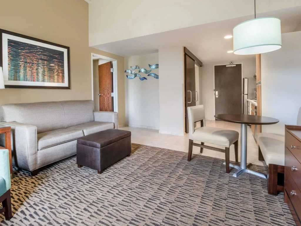 Hawthorn Suites by Wyndham Bridgeport
