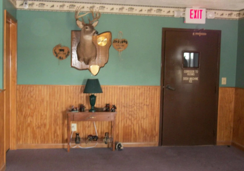 Mohican Little Brown Inn Loudonville