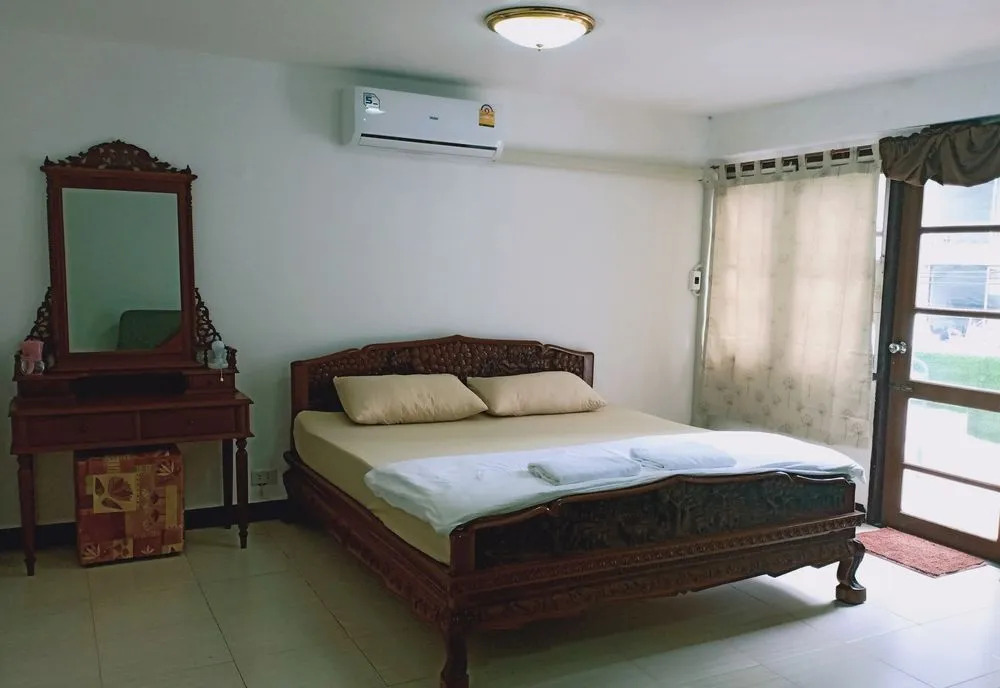 ห้องใหญ่ วิวดี กลางเมือง ใกล้บีทีเอส