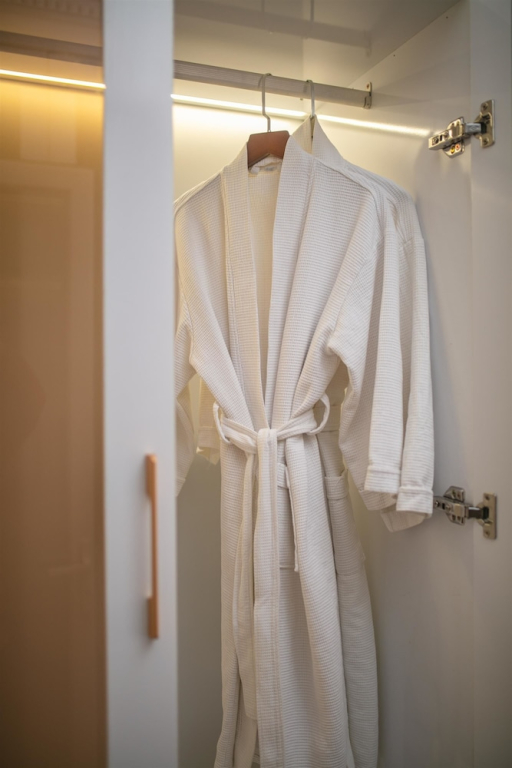 Westlake Pearl Suites 2 - Pegasy Group