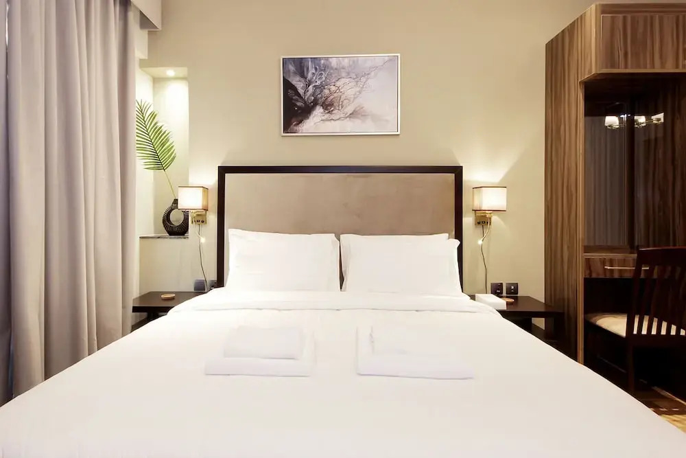 Stunning 2 Bedroom in ELite Residences 1