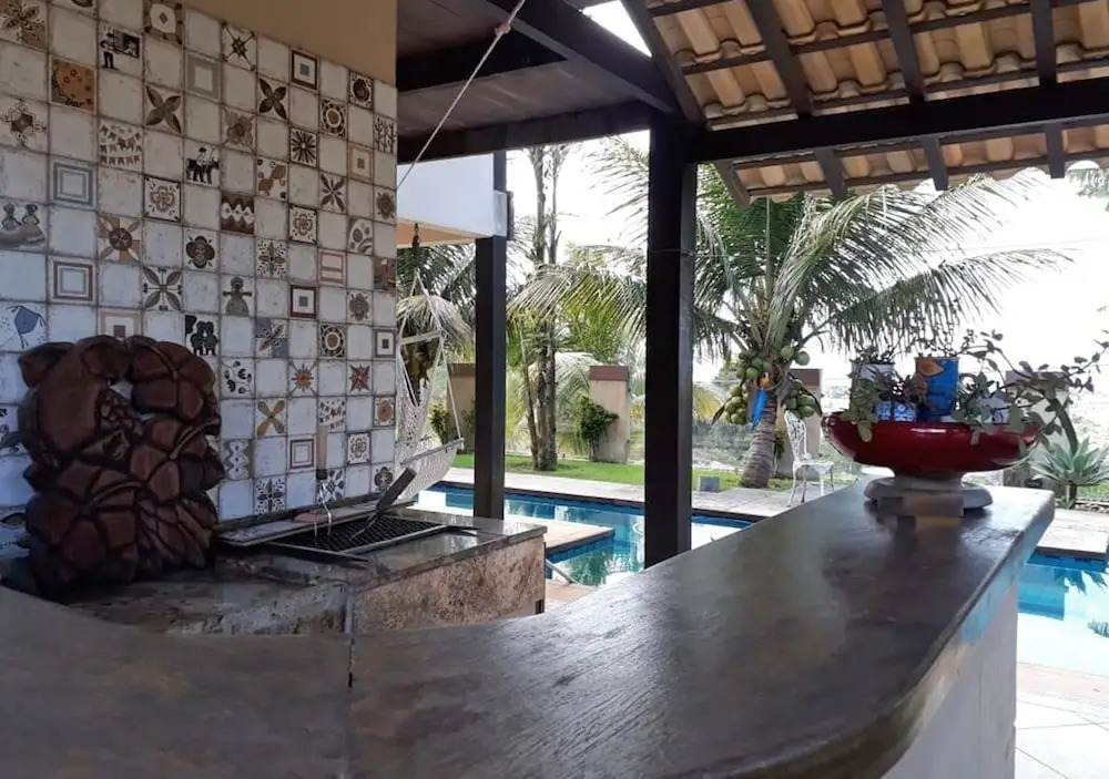Casa na Praia de Taperapuan com piscina vista Mar