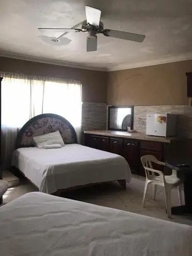 Hotel Plus