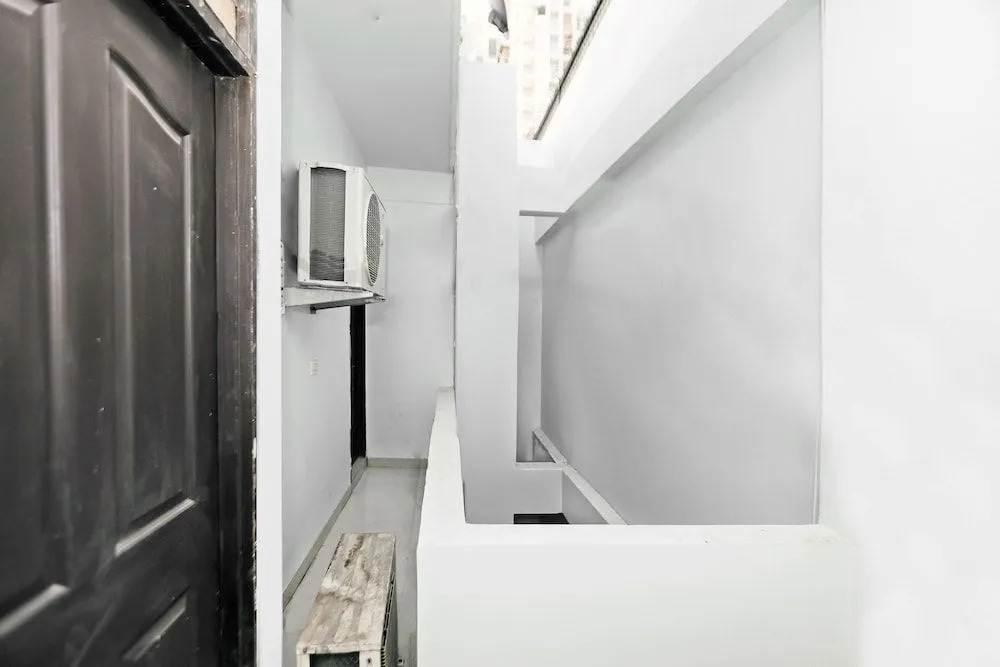 SilverKey Executive Stays 30271 Shoprix mall Sector 61