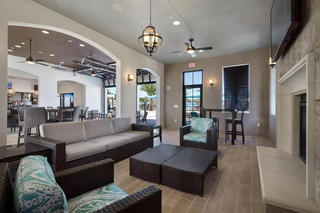 Windsor-5 Bed Townhouse w/splashpool-3811WW