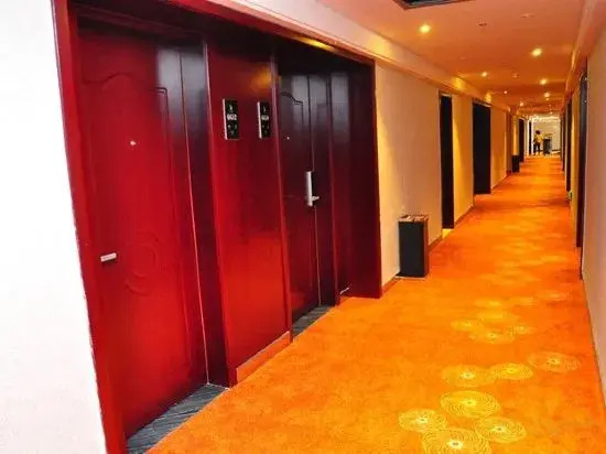 Xining Beiyuan Junhe Hotel (Wuyue Plaza University for Nationalities New Campus)