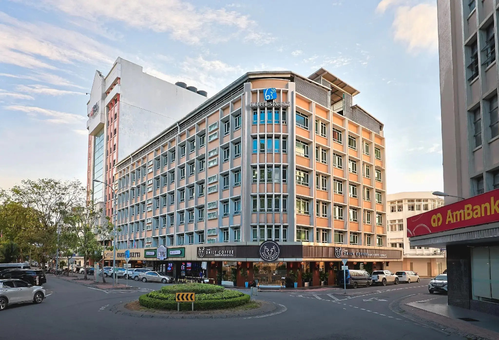 Hotel Sixty3