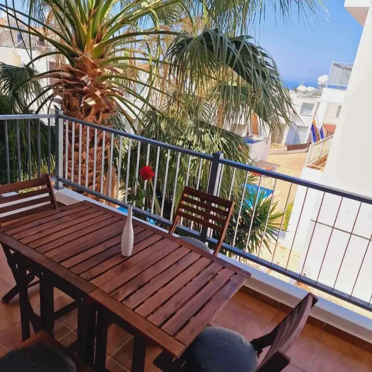 Sea view one bed apartment with pool in Peyia B7