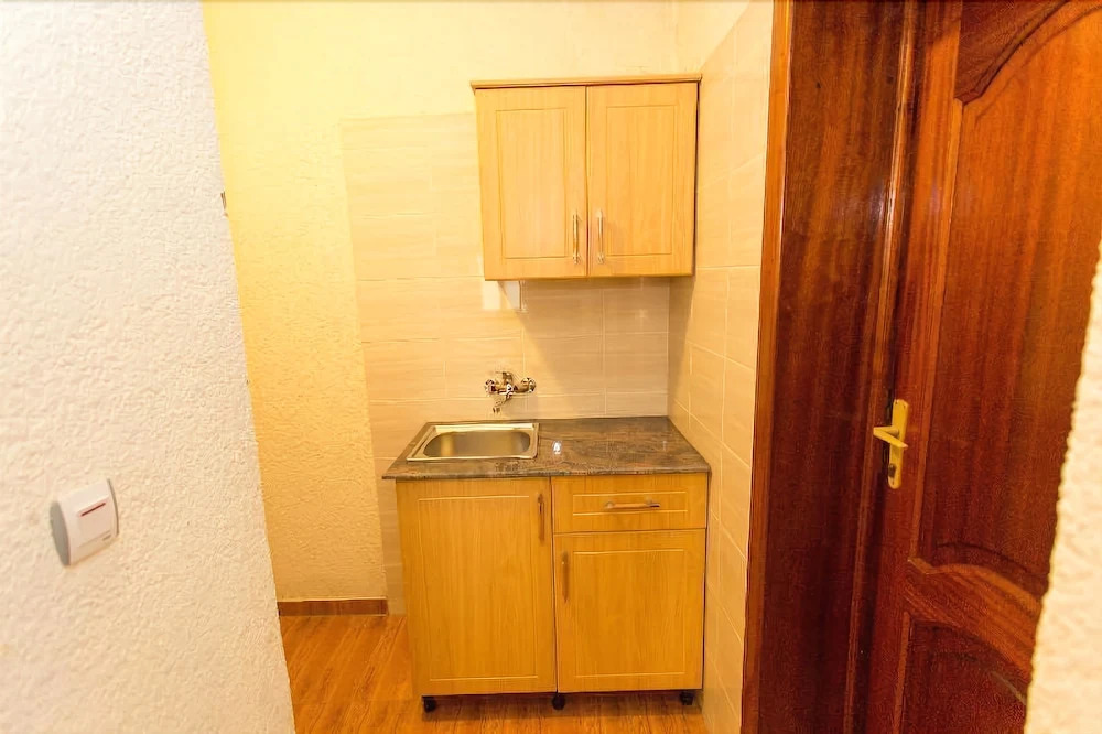 Eden Escape Apartments